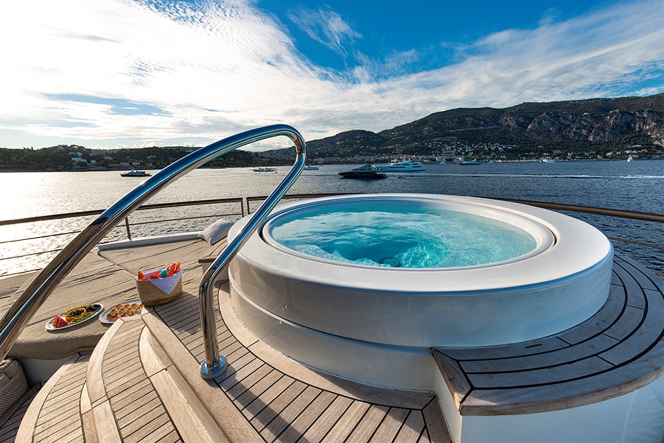 a tub on a boat aboard CHAKRA Yacht for Charter