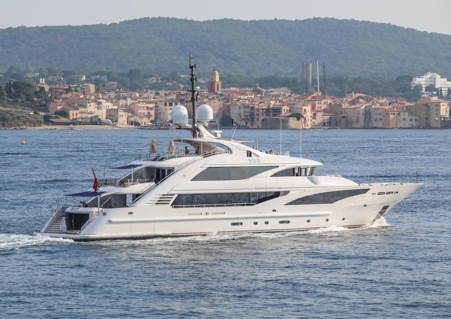 pop yachts contract