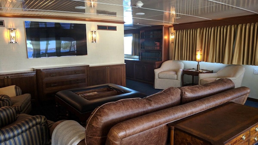 BUCKPASSER Yacht BUCKPASSER Yacht