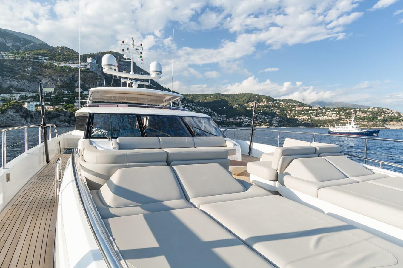 a boat on a boat aboard MINOR FAMILY AFFAIR Yacht for Sale