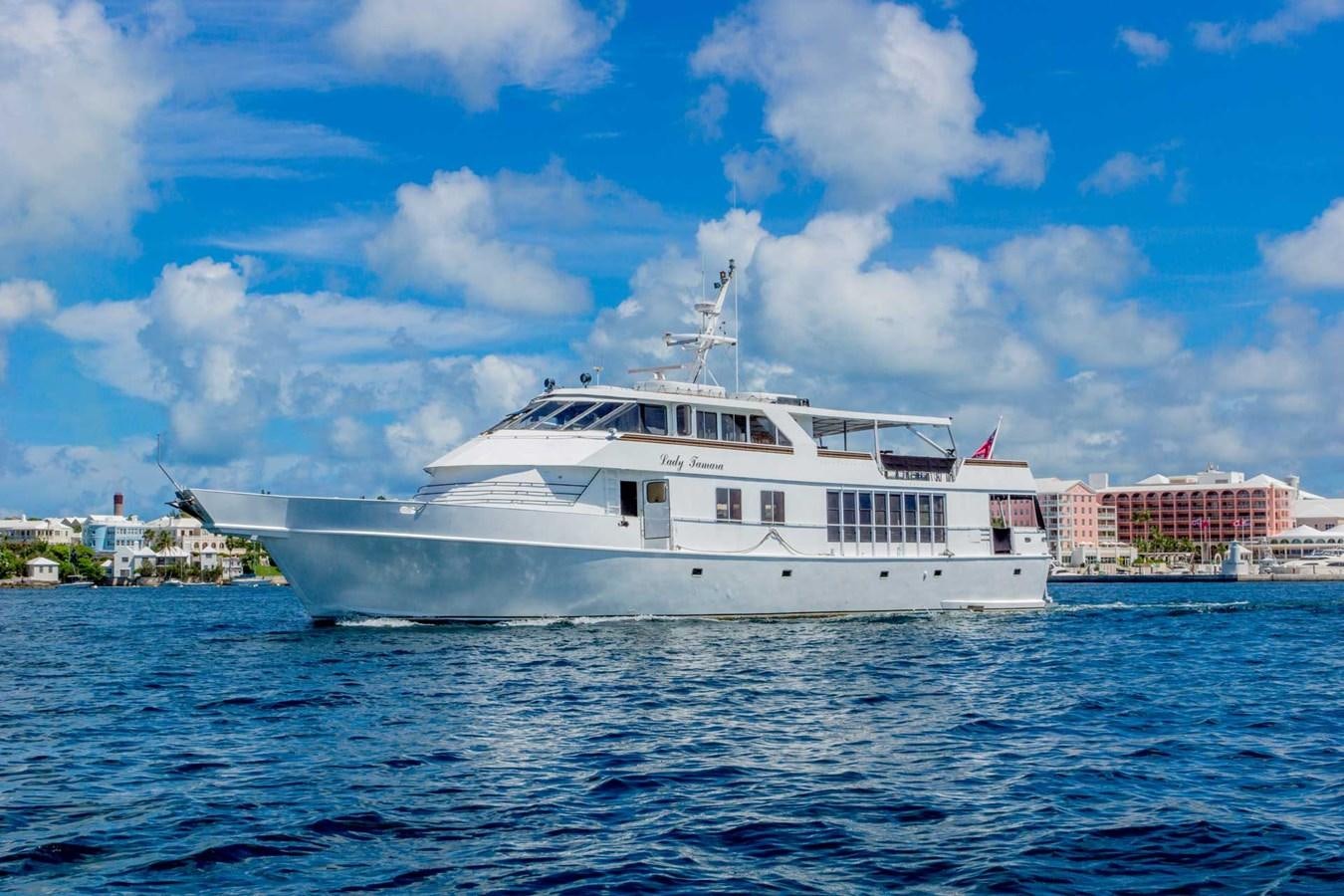 a white boat in the water aboard LADY TAMARA Yacht for Sale