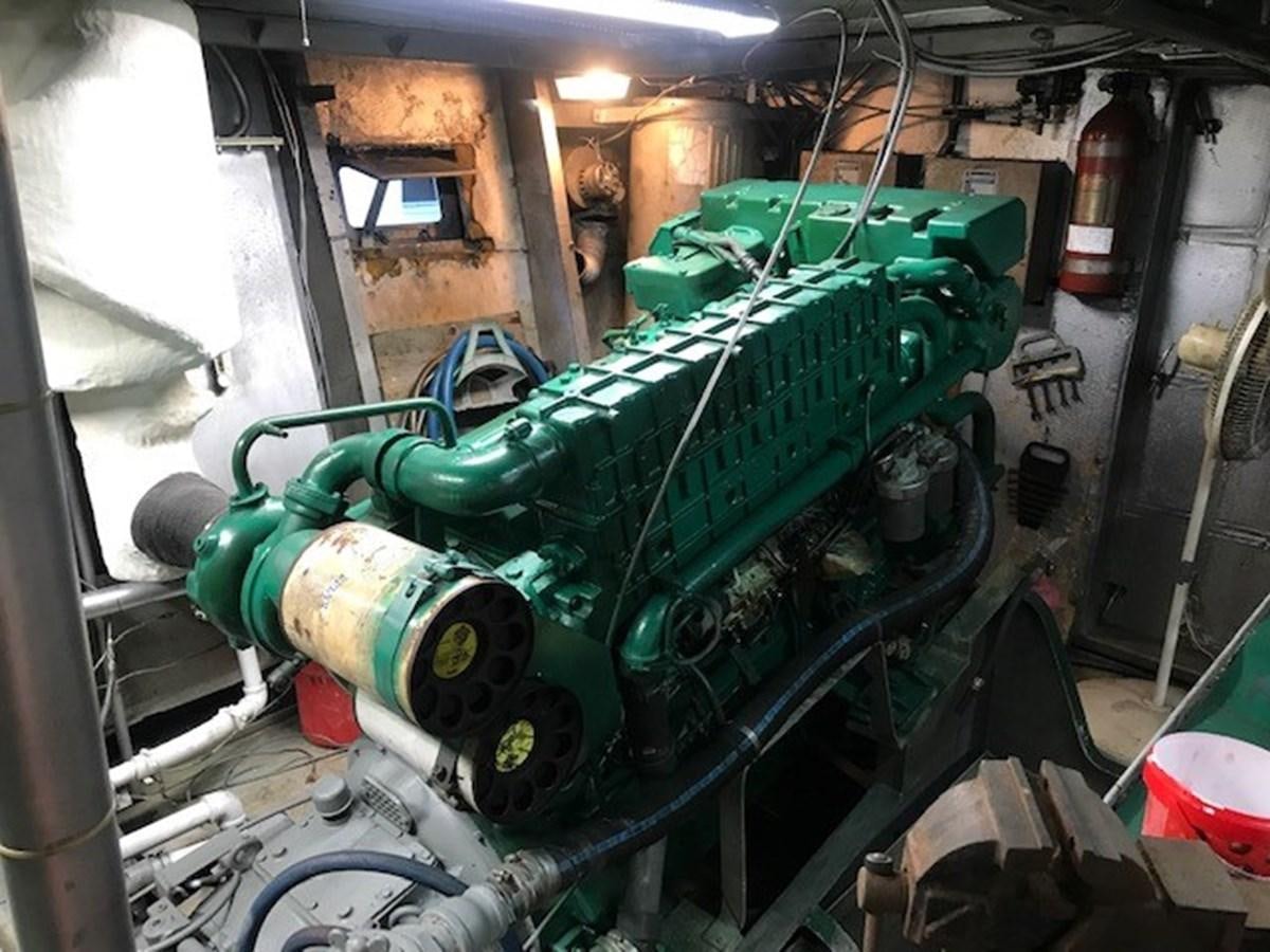 a machine with a green metal frame aboard LADY TAMARA Yacht for Sale