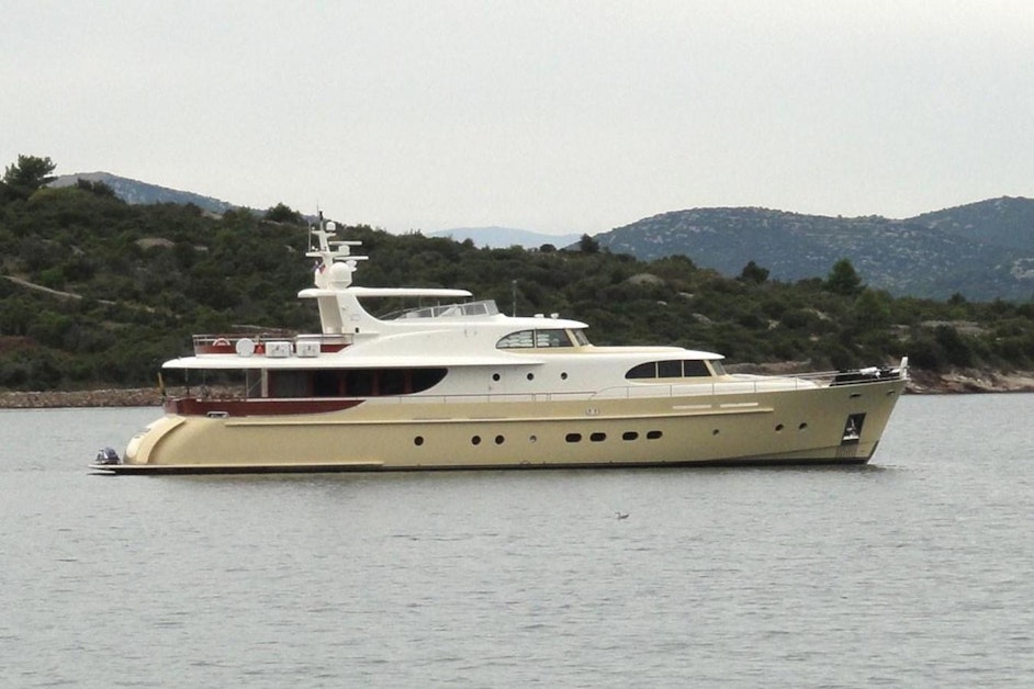 cyrus yachts