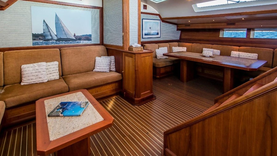 BLUE DIAMOND Yacht BLUE DIAMOND Yacht