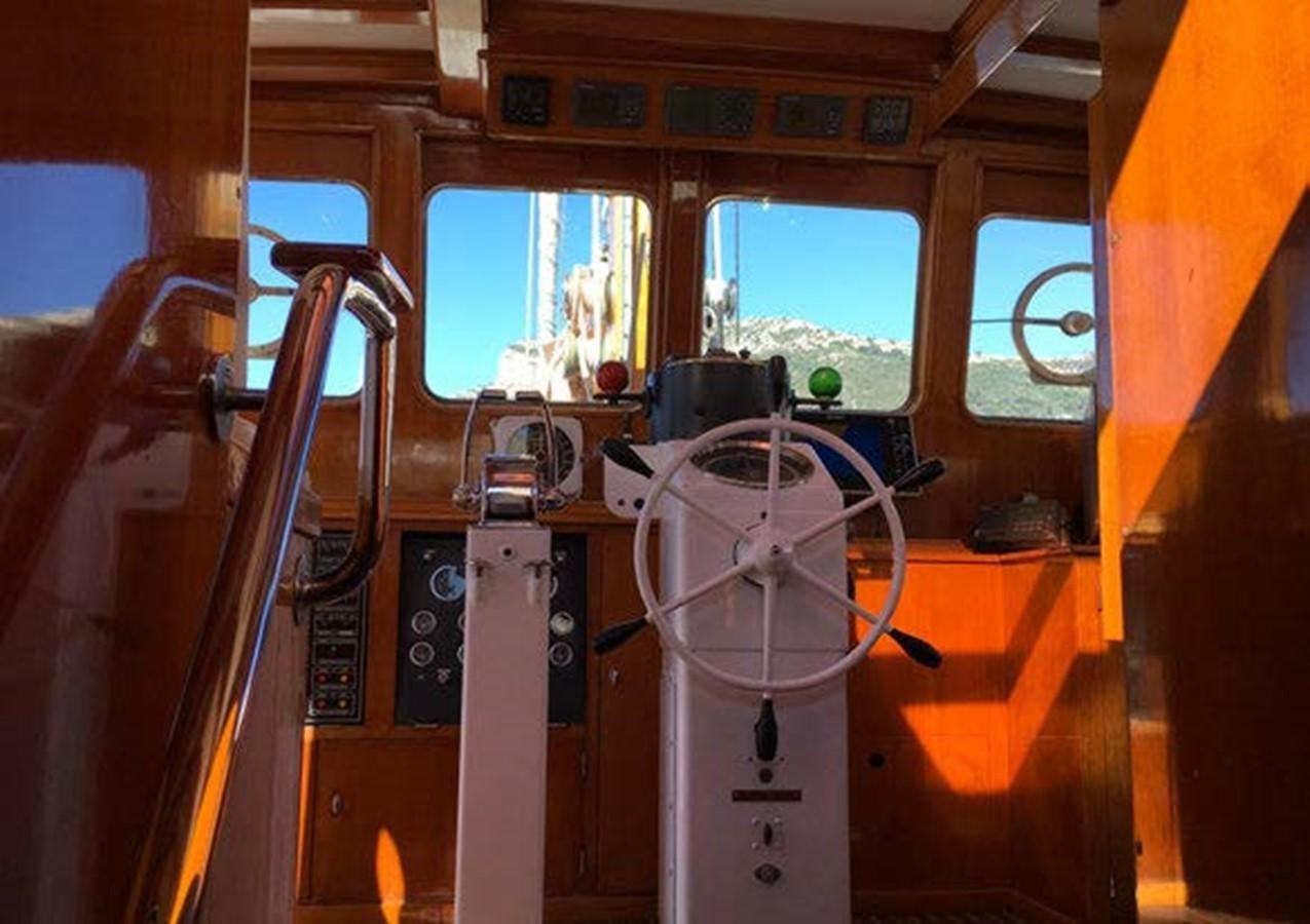 inside of a vehicle aboard FEI-SEEN Yacht for Sale