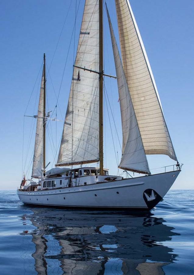 a sailboat on the water aboard FEI-SEEN Yacht for Sale