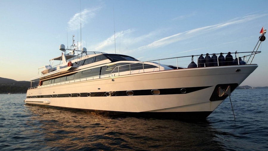 QUEEN SOUTH Yacht QUEEN SOUTH Yacht