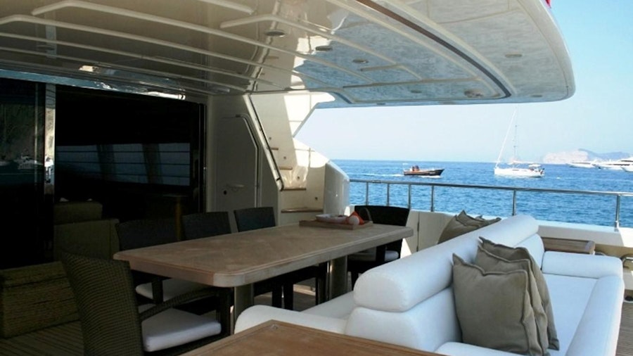 FIFTEEN Yacht FIFTEEN Yacht