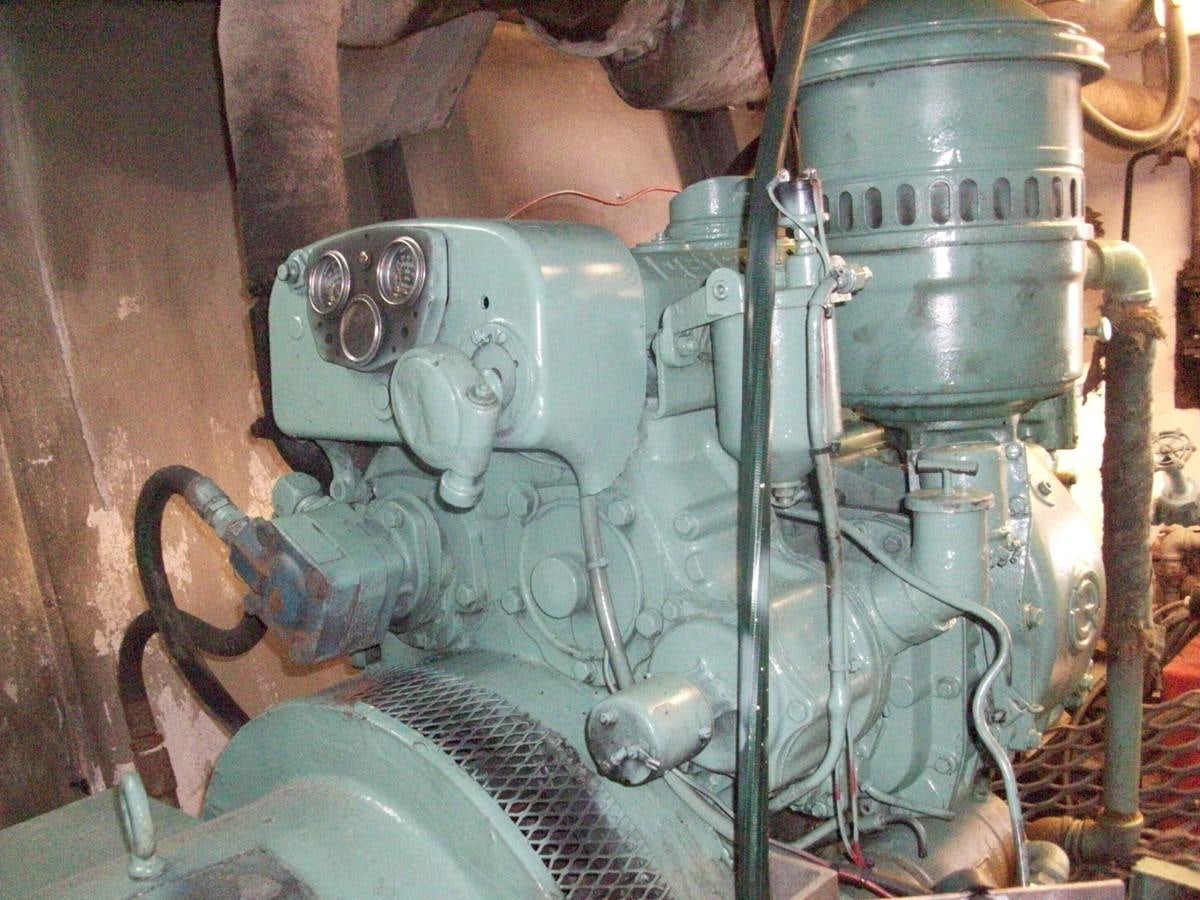 a close-up of a machine aboard NO NAME HALF MOON CLIPPER Yacht for Sale