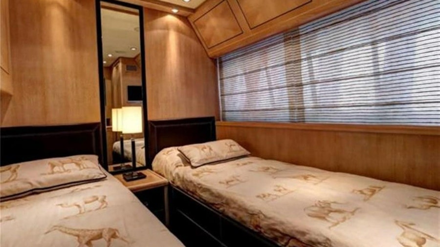 GLNM Yacht GLNM Yacht