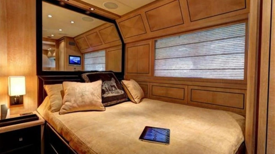 GLNM Yacht GLNM Yacht