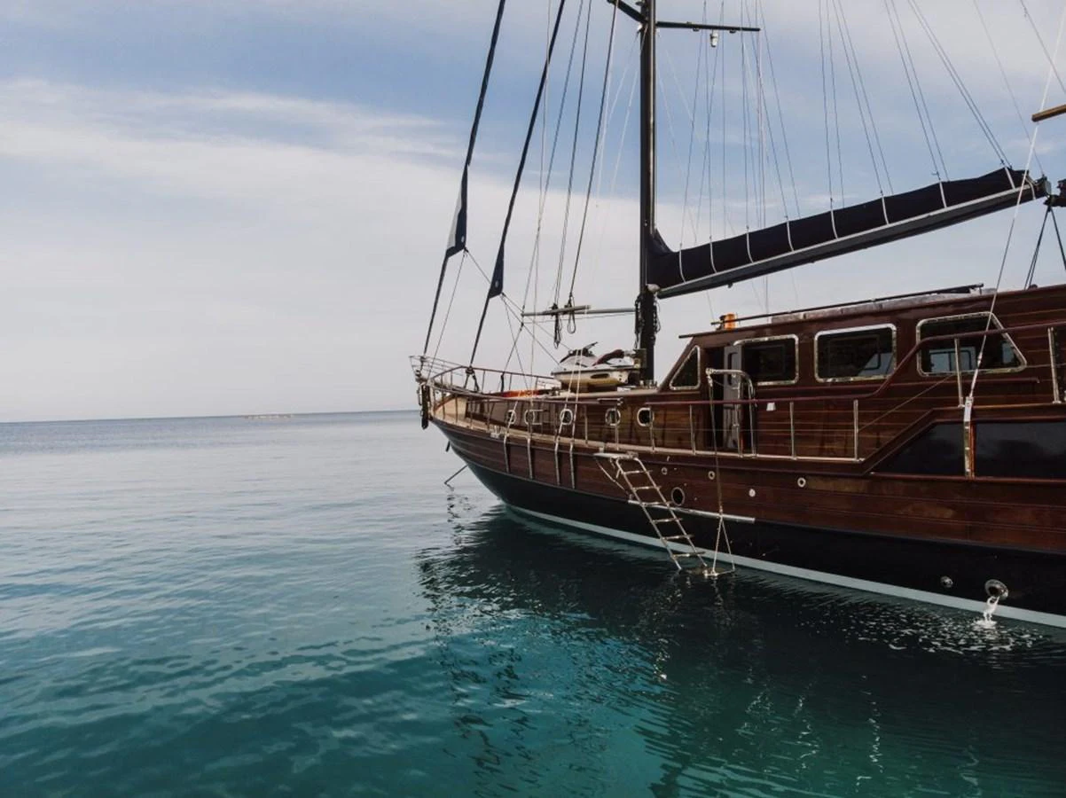a boat in the water aboard CAPRICORN 1 Yacht for Sale