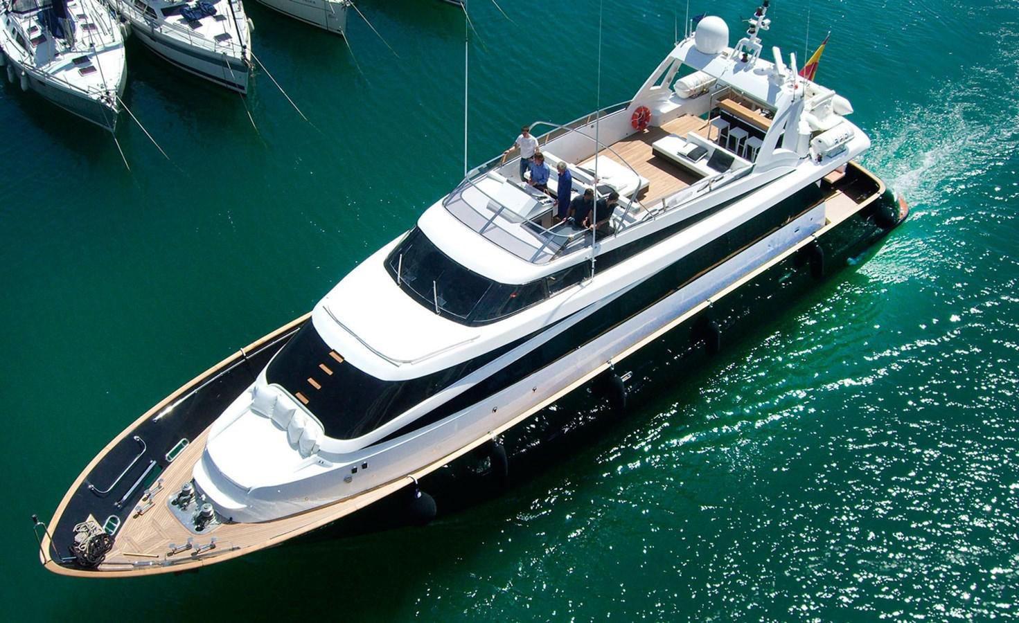 a boat in the water aboard PETARDO C Yacht for Sale