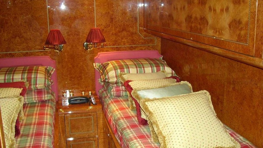 78' LEOPARD 24 M HARD TOP Yacht 78' LEOPARD 24 M HARD TOP Yacht