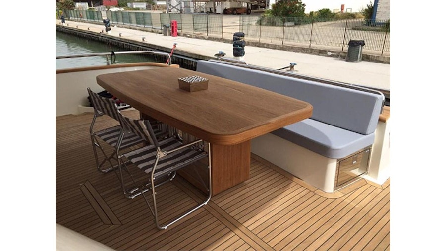 TORO T Yacht TORO T Yacht