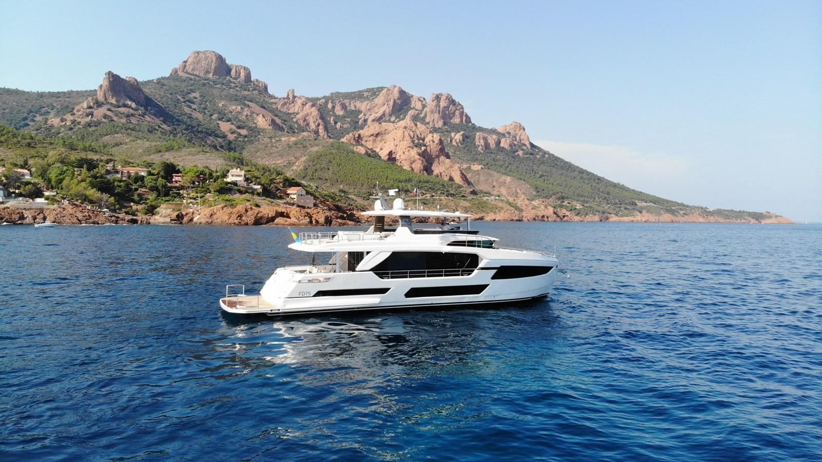 a boat in the water aboard FD75  709 Yacht for Sale