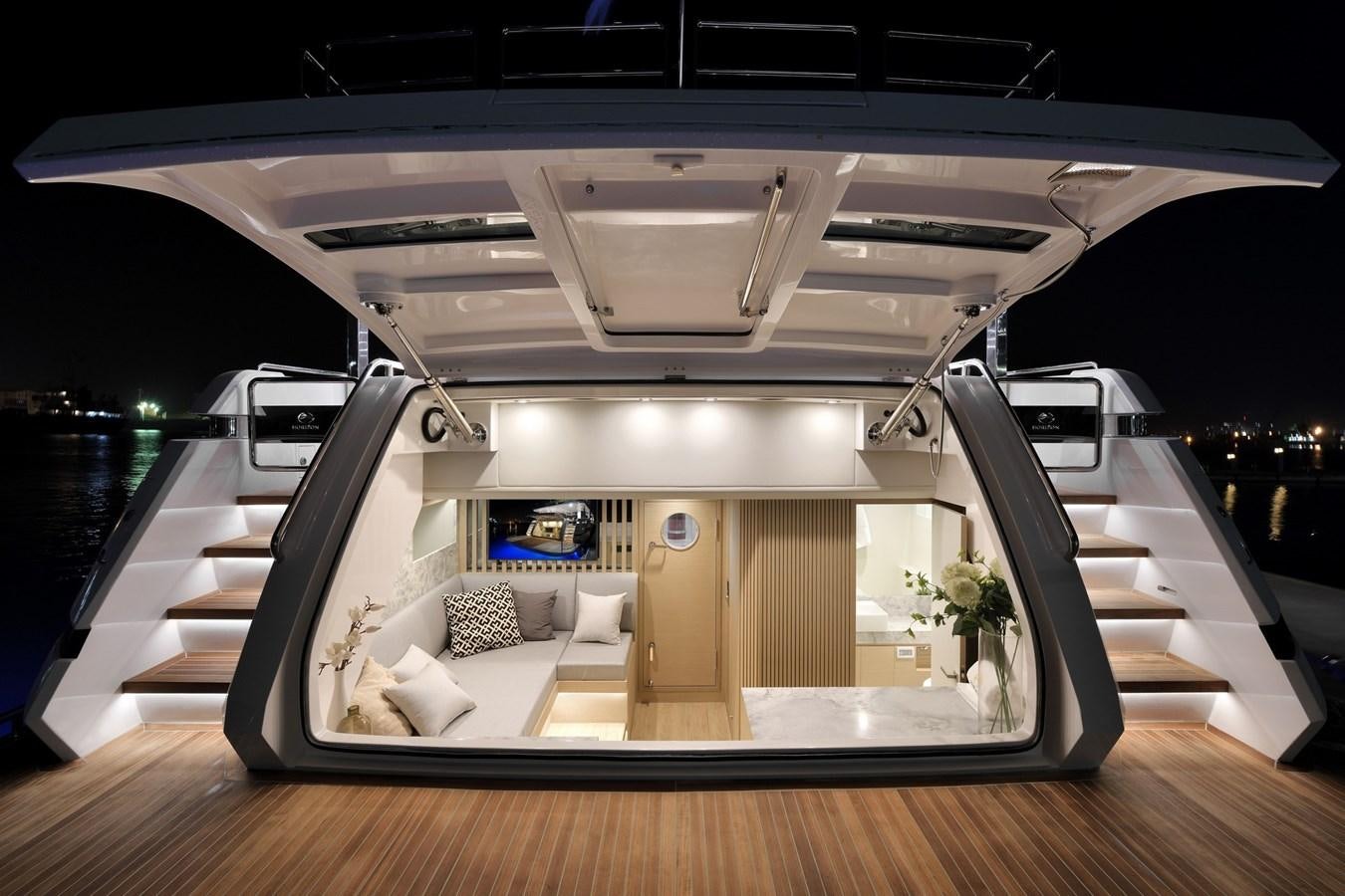 a house with a pool aboard FD75  709 Yacht for Sale