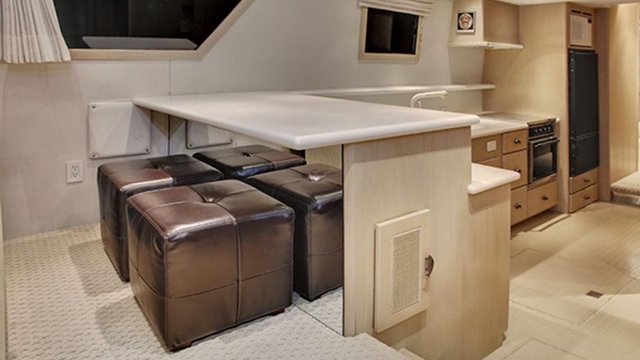 MOLLIE Yacht MOLLIE Yacht