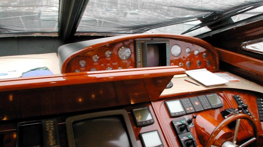 85 WEST Yacht 85 WEST Yacht