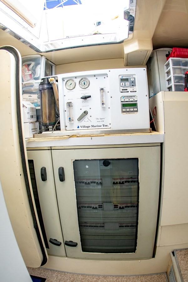 a machine with a screen aboard VA BENE 2011 AZIMUT 70 FLY Yacht for Sale