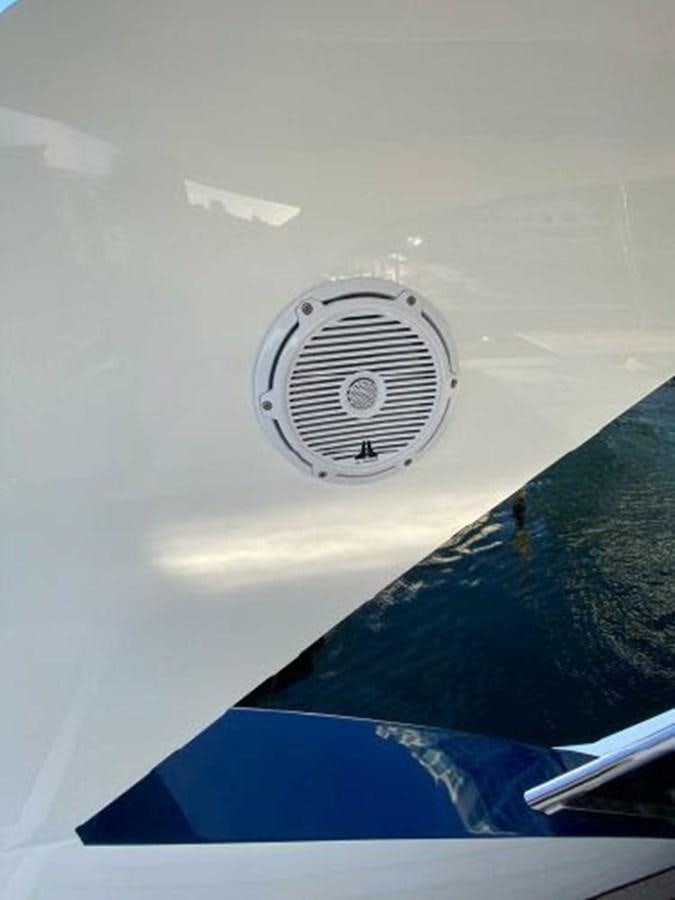 website aboard THE ONLY BLUE 66 FLY Yacht for Sale