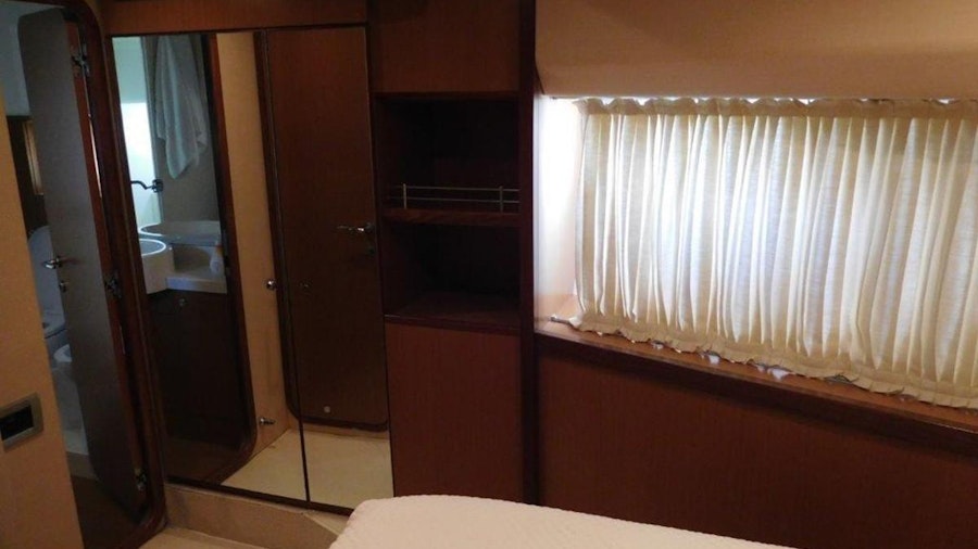 BREAKAWAY Yacht BREAKAWAY Yacht