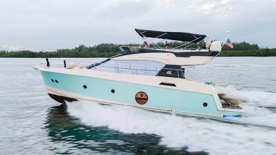 AQUA Yacht for Sale in Miami 50' (15.24m) 2016 MONTE CARLO YACHTS N&J