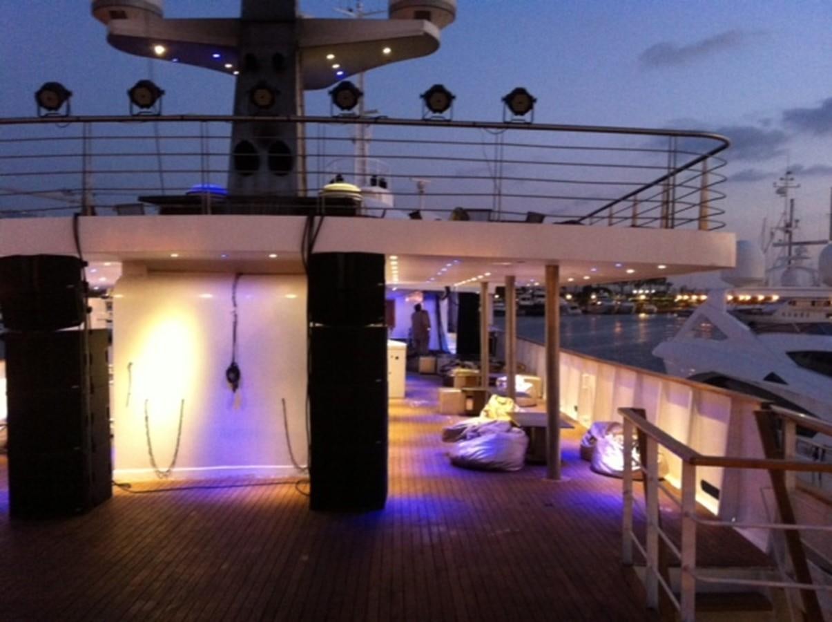 a room with a large white ceiling and a large white ceiling aboard BLUE DAWN Yacht for Sale