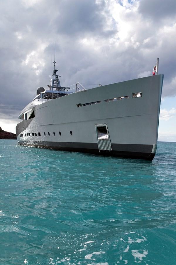 a boat in the water aboard FALCO MOSCATA Yacht for Sale