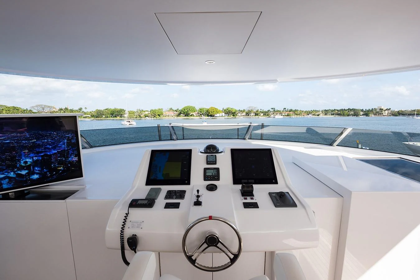 a cockpit of a plane aboard PEPPER XIII Yacht for Sale