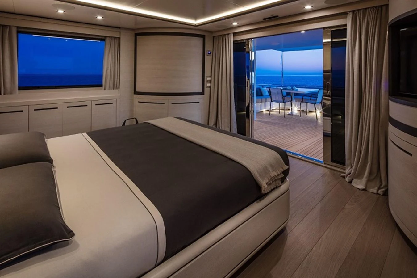 a room with a bed and a tv aboard OTAM SD35 Yacht for Sale