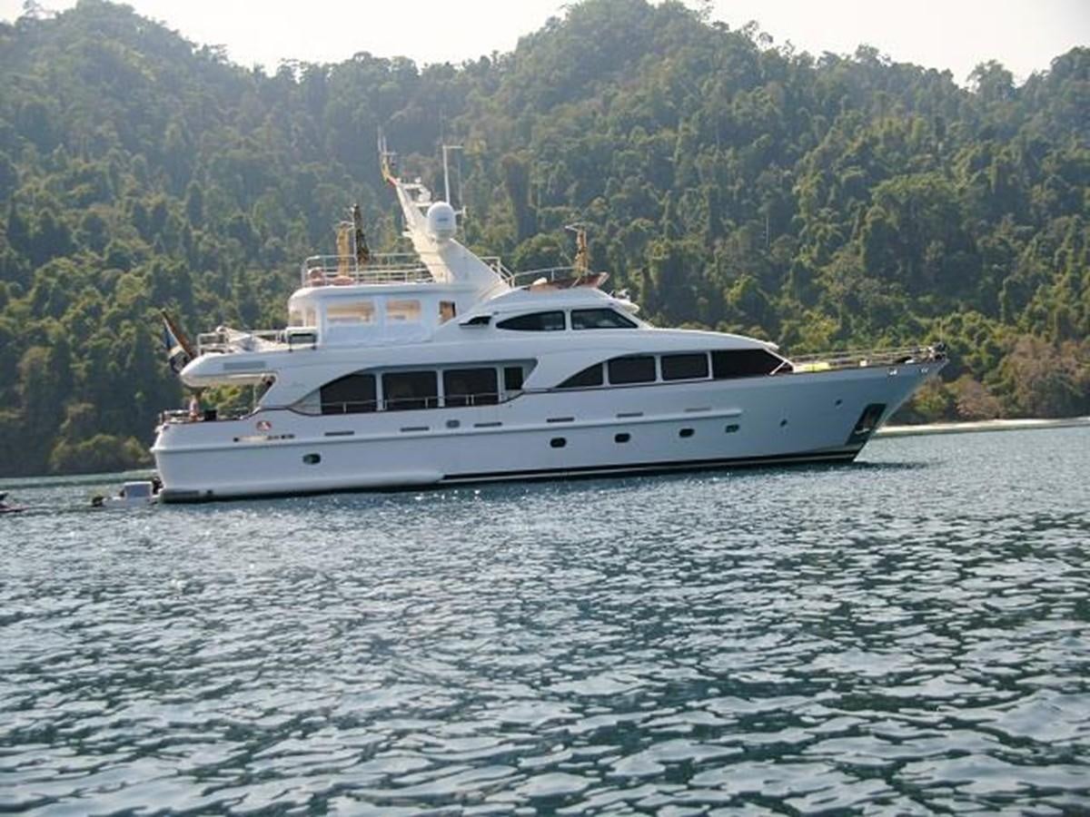 a boat on the water aboard BENETTI TRADITION 100 Yacht for Sale