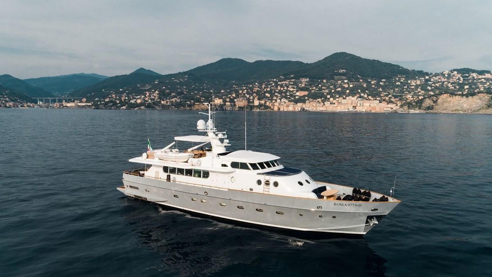a boat on the water aboard PAOLUCCI Yacht for Sale