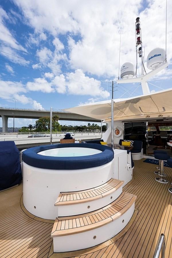a large white tub on a deck aboard OSSUM DREAM Yacht for Sale