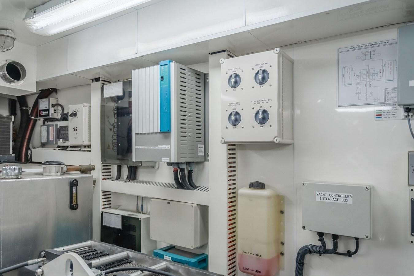 a machine with a blue light aboard HAWK EYE  Yacht for Sale