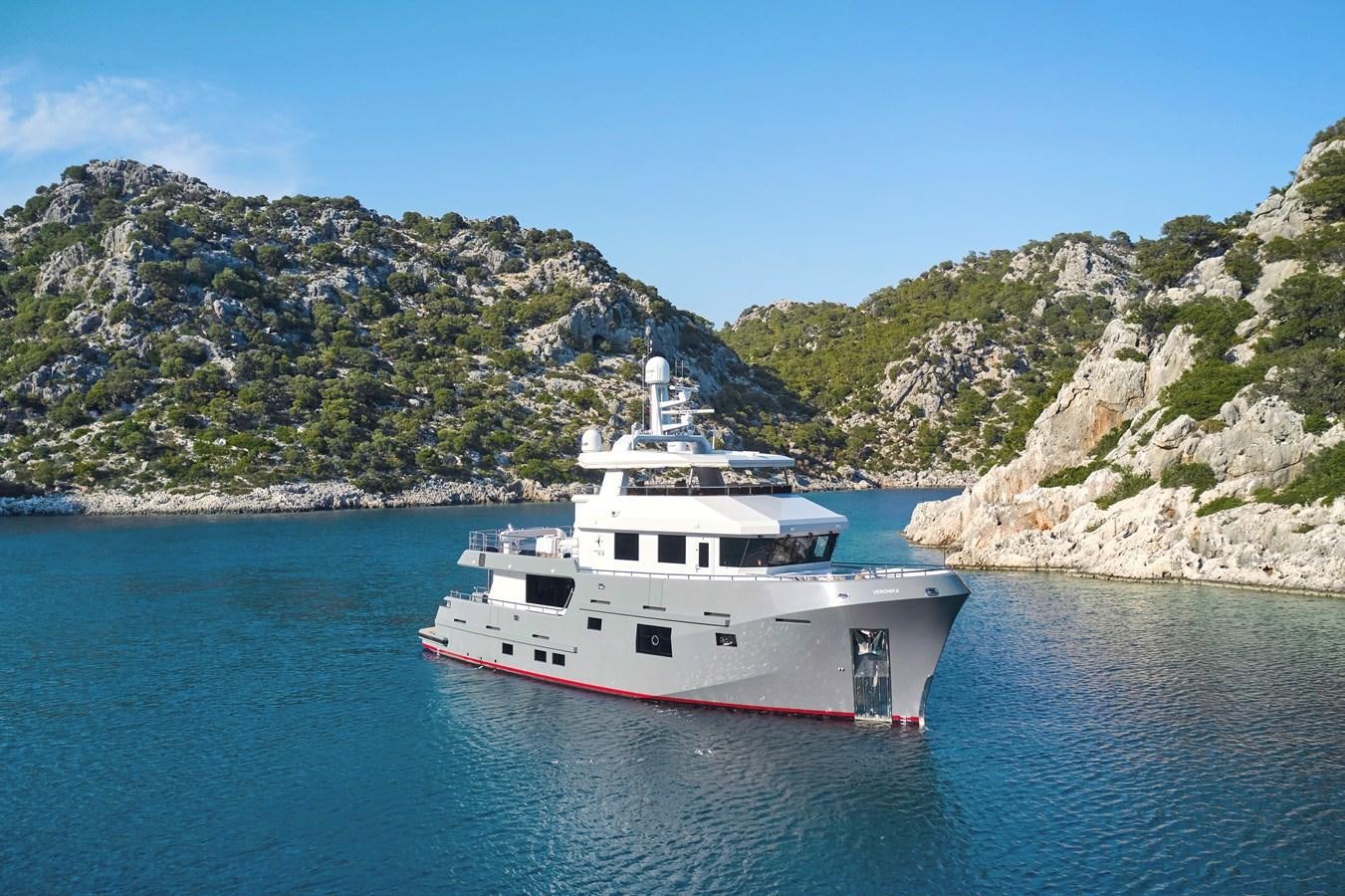 a boat on the water aboard BERING 88/05 Yacht for Sale