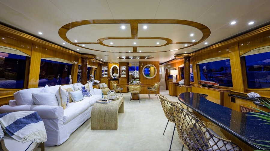 THE BEELIEVER Yacht THE BEELIEVER Yacht