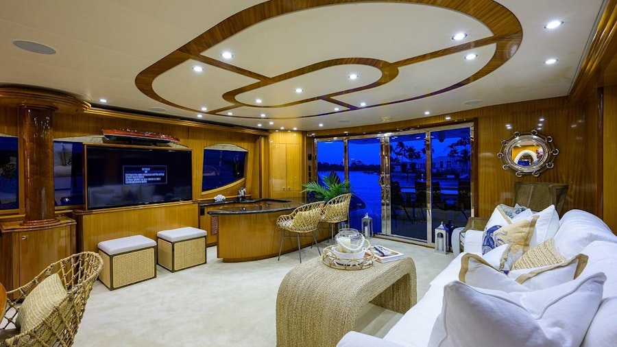 THE BEELIEVER Yacht THE BEELIEVER Yacht