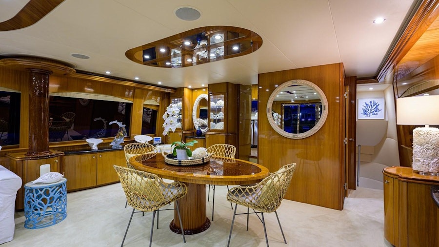 THE BEELIEVER Yacht THE BEELIEVER Yacht