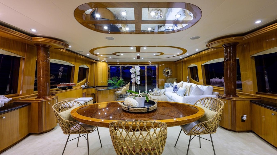 THE BEELIEVER Yacht THE BEELIEVER Yacht