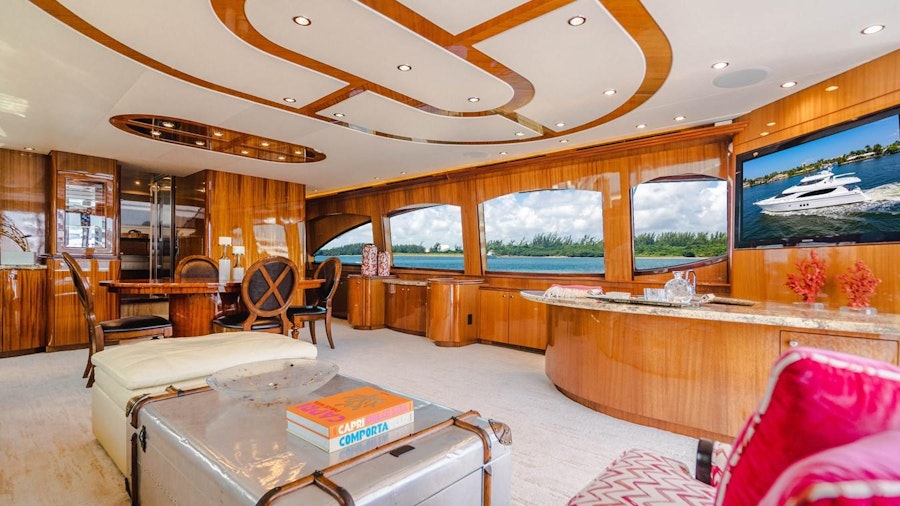 OUR TRADE Yacht OUR TRADE Yacht