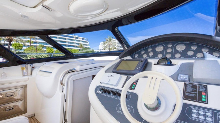 JULIE Yacht JULIE Yacht