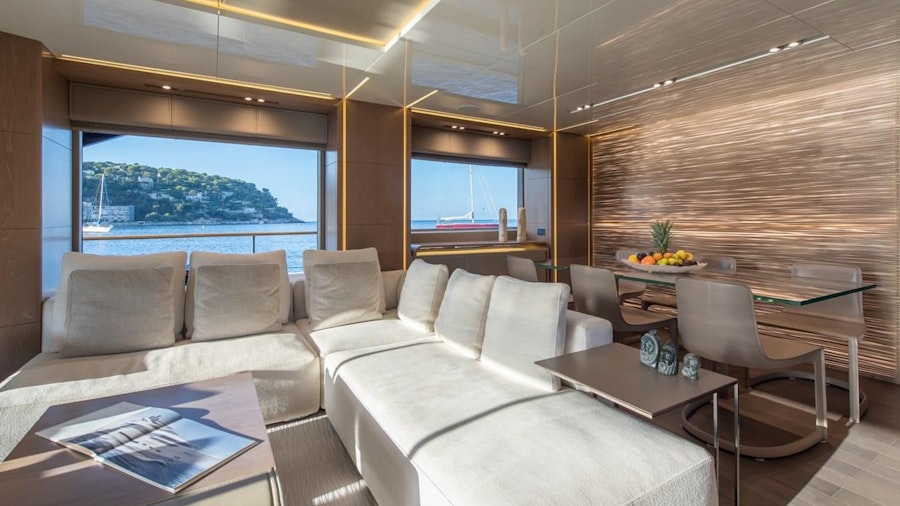 7 SECONDS Yacht 7 SECONDS Yacht