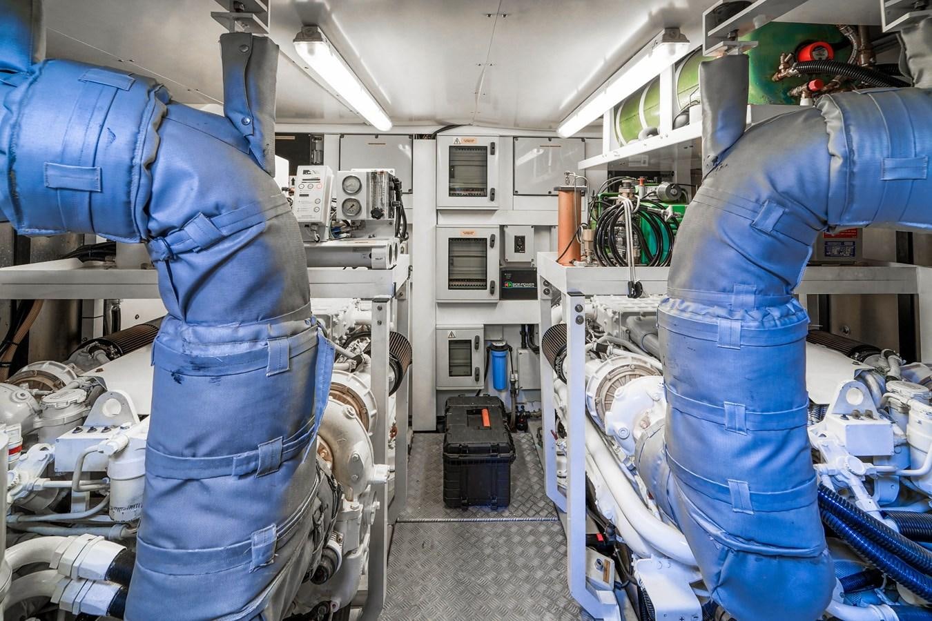 a room with many machines aboard SUNSEEKER 73 2013 Yacht for Sale