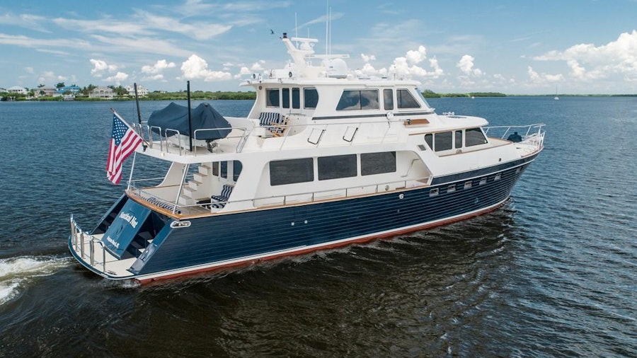 NAUTICAL NUT Yacht NAUTICAL NUT Yacht