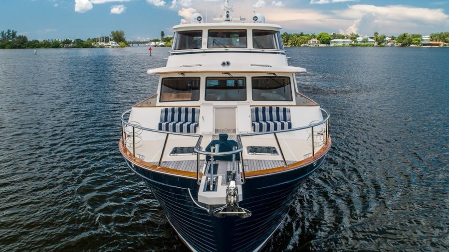 NAUTICAL NUT Yacht NAUTICAL NUT Yacht
