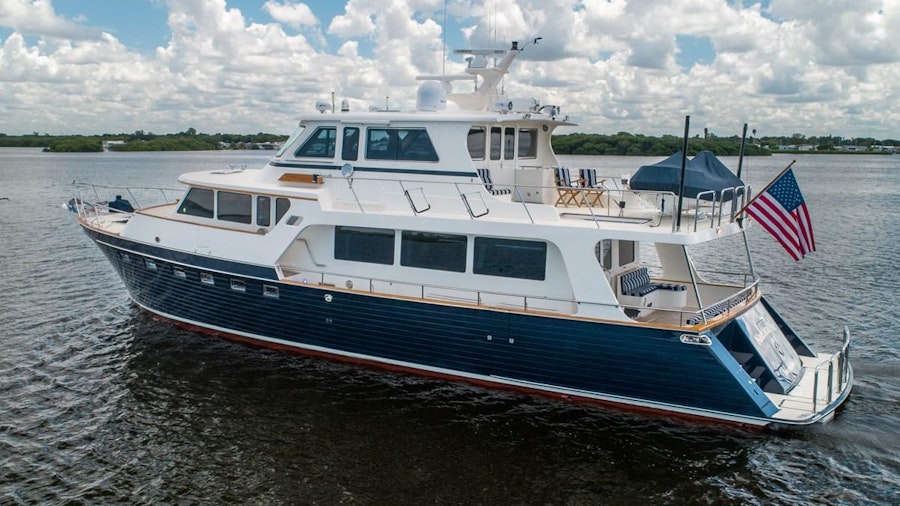 NAUTICAL NUT Yacht NAUTICAL NUT Yacht