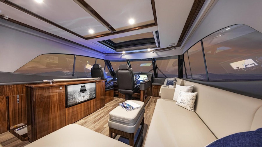 64 SPORTS MOTOR YACHT Yacht 64 SPORTS MOTOR YACHT Yacht