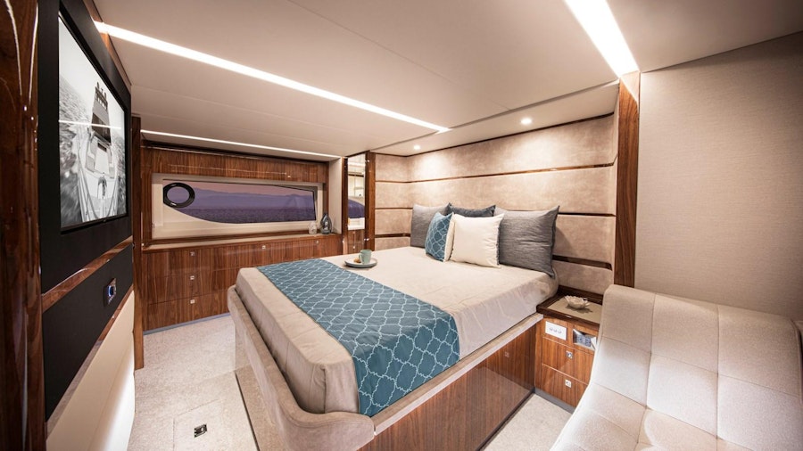 64 SPORTS MOTOR YACHT Yacht 64 SPORTS MOTOR YACHT Yacht