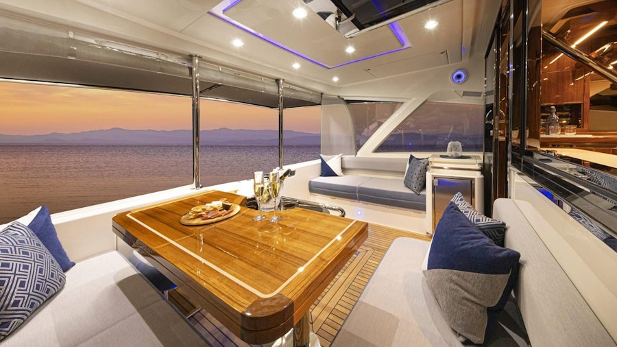 64 SPORTS MOTOR YACHT Yacht 64 SPORTS MOTOR YACHT Yacht